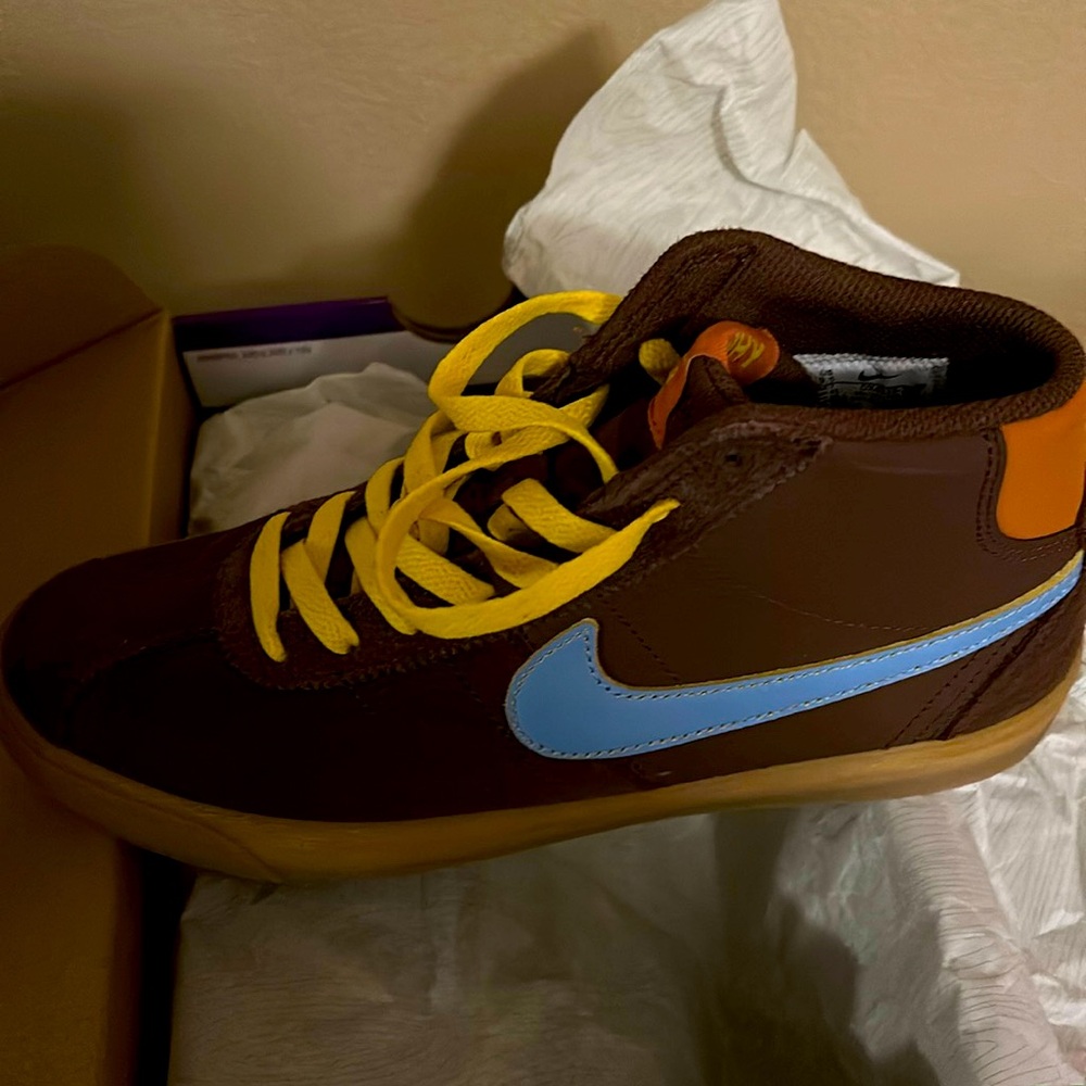 Nike SB Bruin High Why So Sad? Light Chocolate Size 9.5 Women / 8 Men New